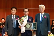화성시의회 정흥범 부의장, 제32회 경기일보 공직대상 ’자치의정대상' 수상