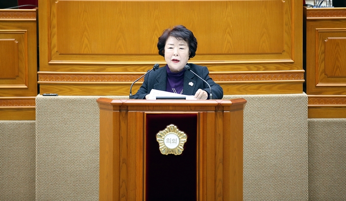 김보영 의원(국민의힘/비례대표)이 21일 제291회 임시회에서 5분 발언을 하고있다. 