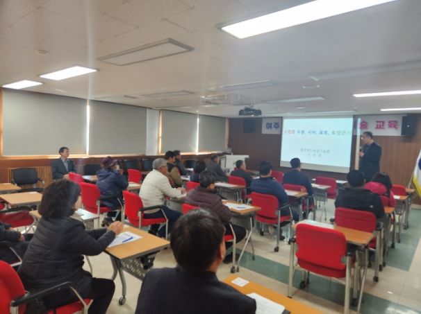 여주시 포도연구회 믿고 찾는 포도생산을 위한 전문기술 교육 실시