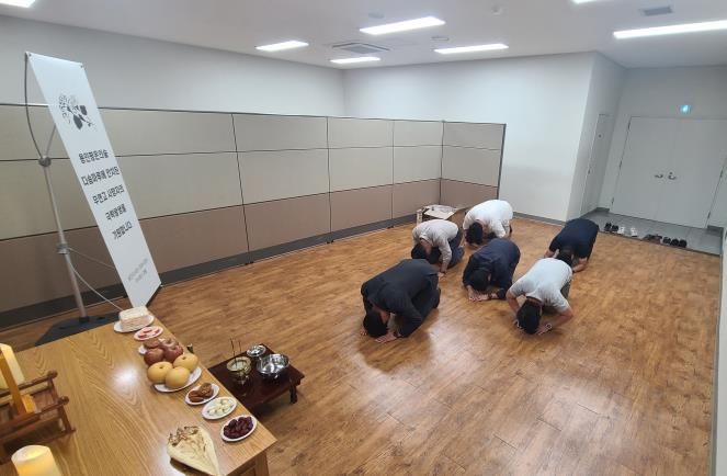 용인도시공사, 용인 평온의숲 무연고 사망자 위한 합동 추모제 개최