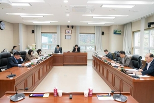 용인특례시의회 문화복지위원회, 2025년도 행정사무감사 마무리하며 강평