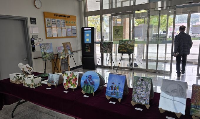 용인도시공사 모현다목적복지회관, ‘2025년 수강생 작품 전시회’개최