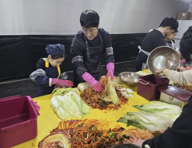 시민 100가정 참여한 ‘제5회 시흥시 로컬푸드 김장체험’ 개막