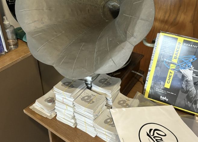 오픈 때부터 모은 신청곡 쪽지.