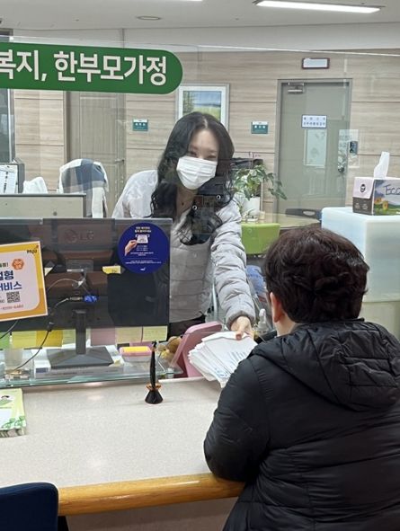 파주시 금촌3동, 비상경제 대응 속 취약계층 종량제봉투 무상지급 차질 없이 추진